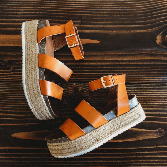 Shoes - Patrizia Espadrille Platform Sandals sz36 (6)